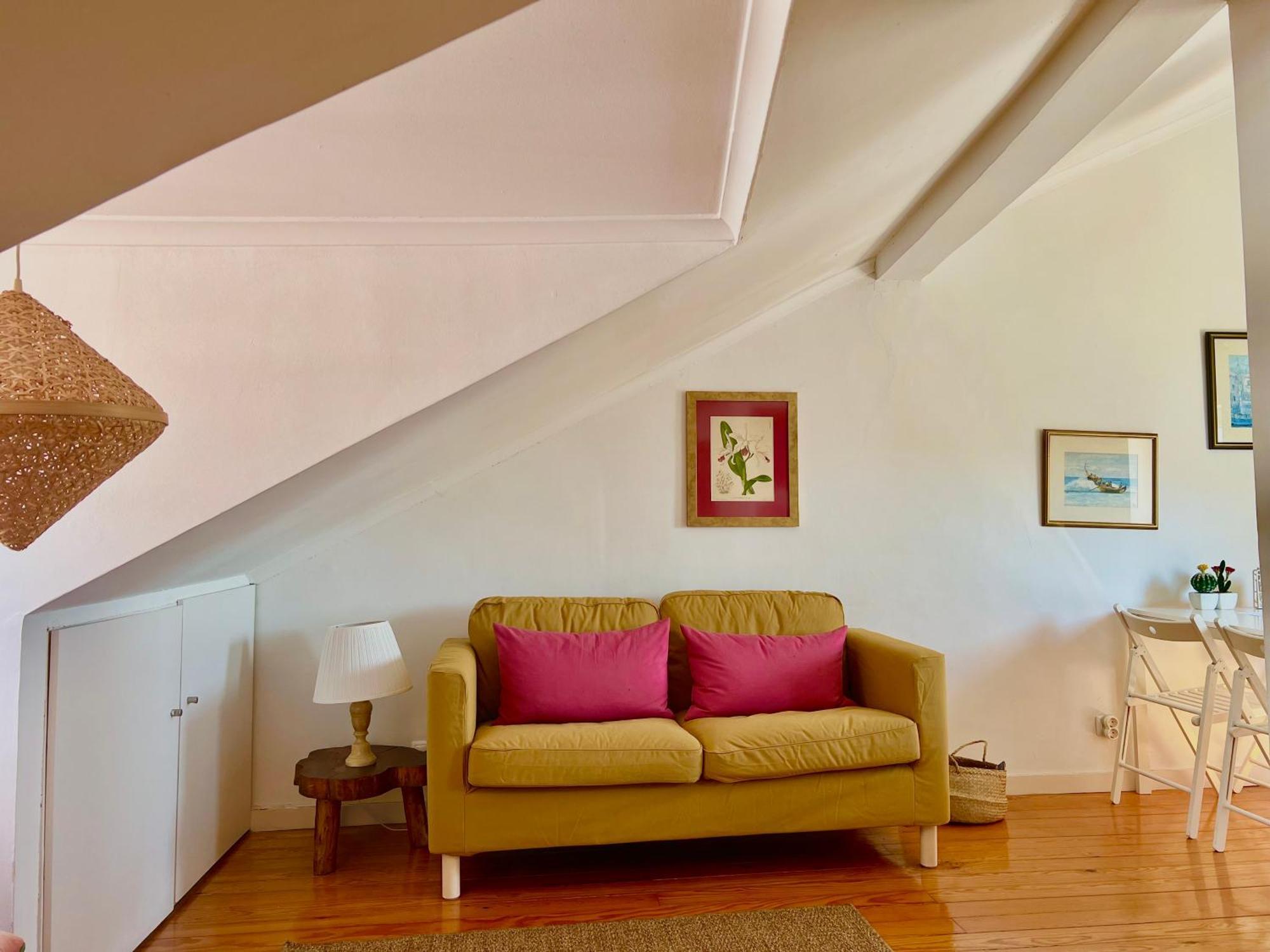 Alfama View Apartment